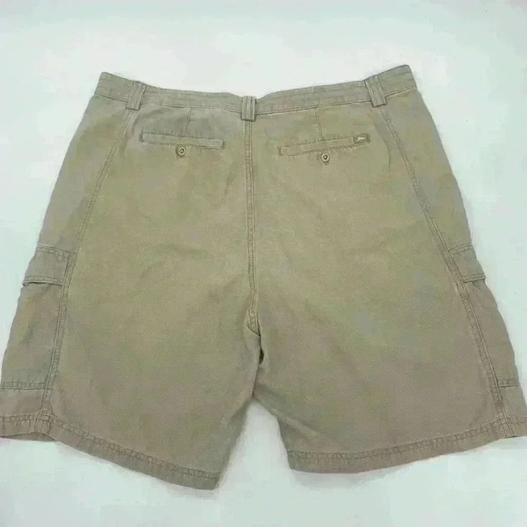 Tommy Bahama Relaxed Fit Cargo Shorts Size 38 x 9” - Picture 9 of 9
